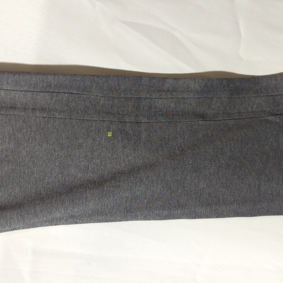 Hugo Boss Men's Size Large Grey & Maroon Joggers - Picture 2 of 9